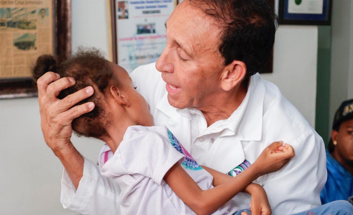 Fundación Cruz Jiminián realiza octava jornada de cirugías gratuitas para pacientes de escasos recursos