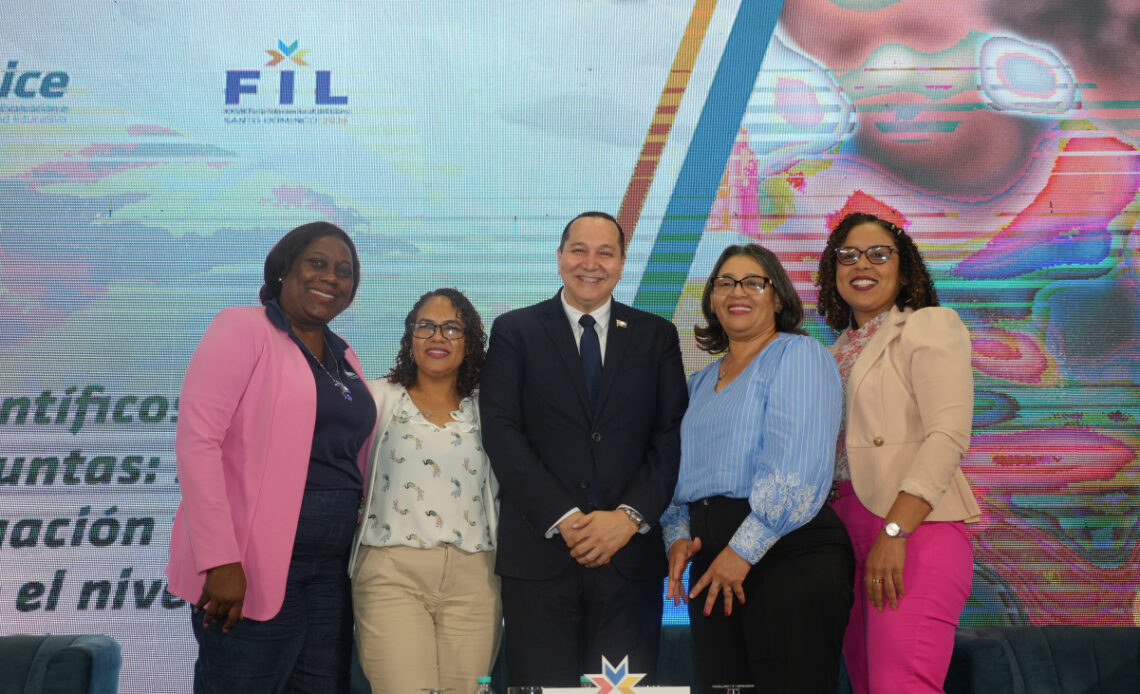 Ideice Debate el Potencial Científico de la Primera Infancia en la Feria del Libro 2025