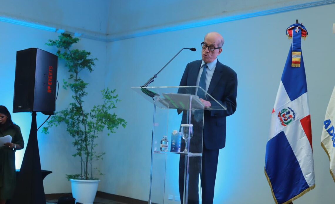 Max Puig Aboga por Combinar Recursos Naturales e Ingeniería Sanitaria para la Protección del Agua ante el Cambio Climático