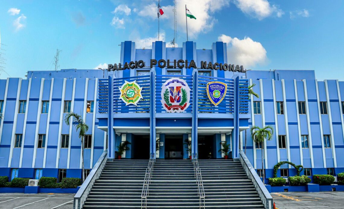 La Policía Nacional informa sobre 177 arrestos por robos, fraudes y posesión ilegal de armas en 48 horas